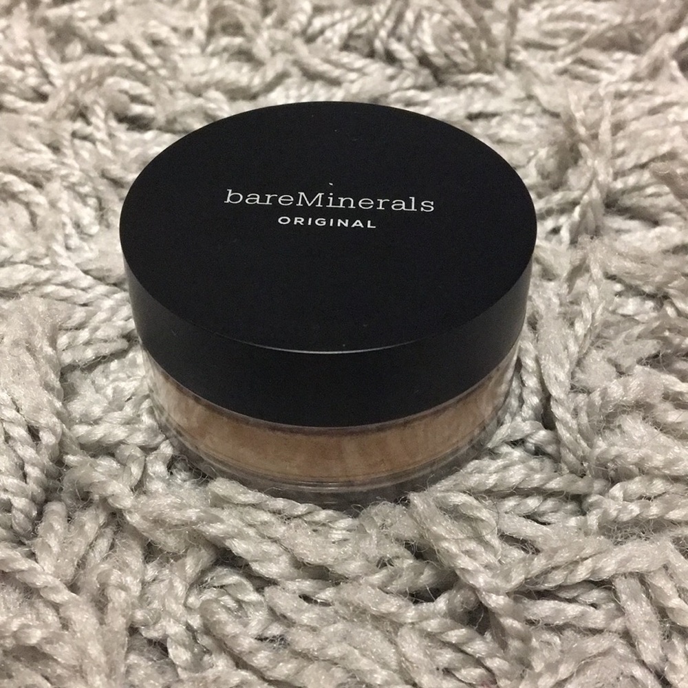 Bare minerals loose powder